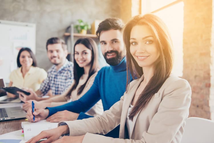 The Pros and Cons of Being an Independent Contractor